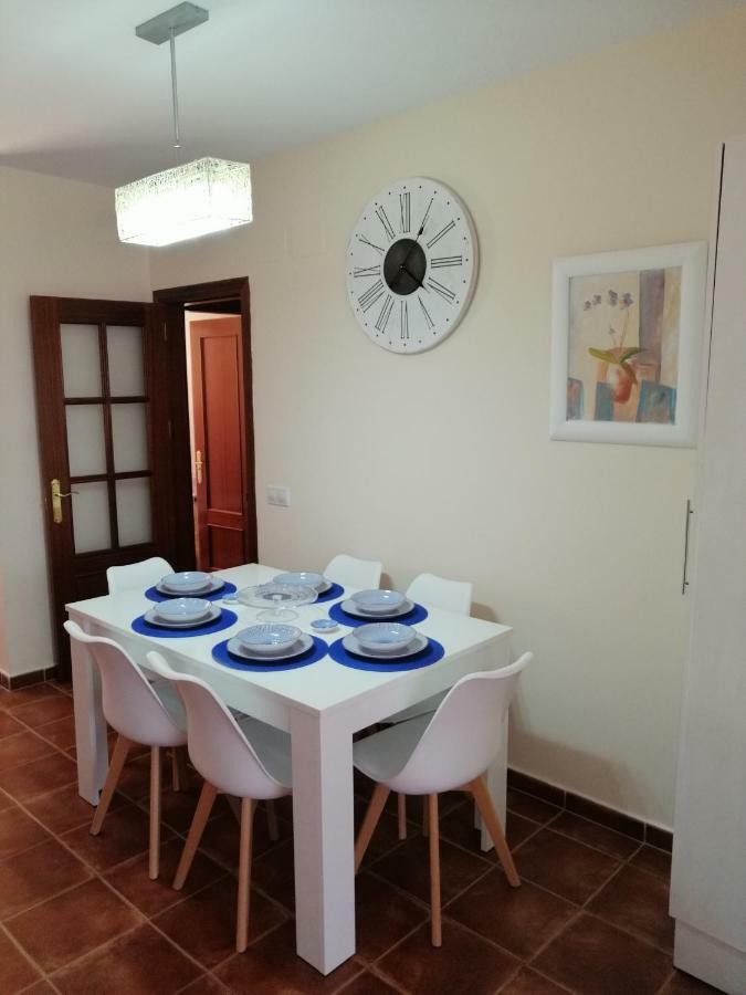 Apartament Urbanizacion 21 *