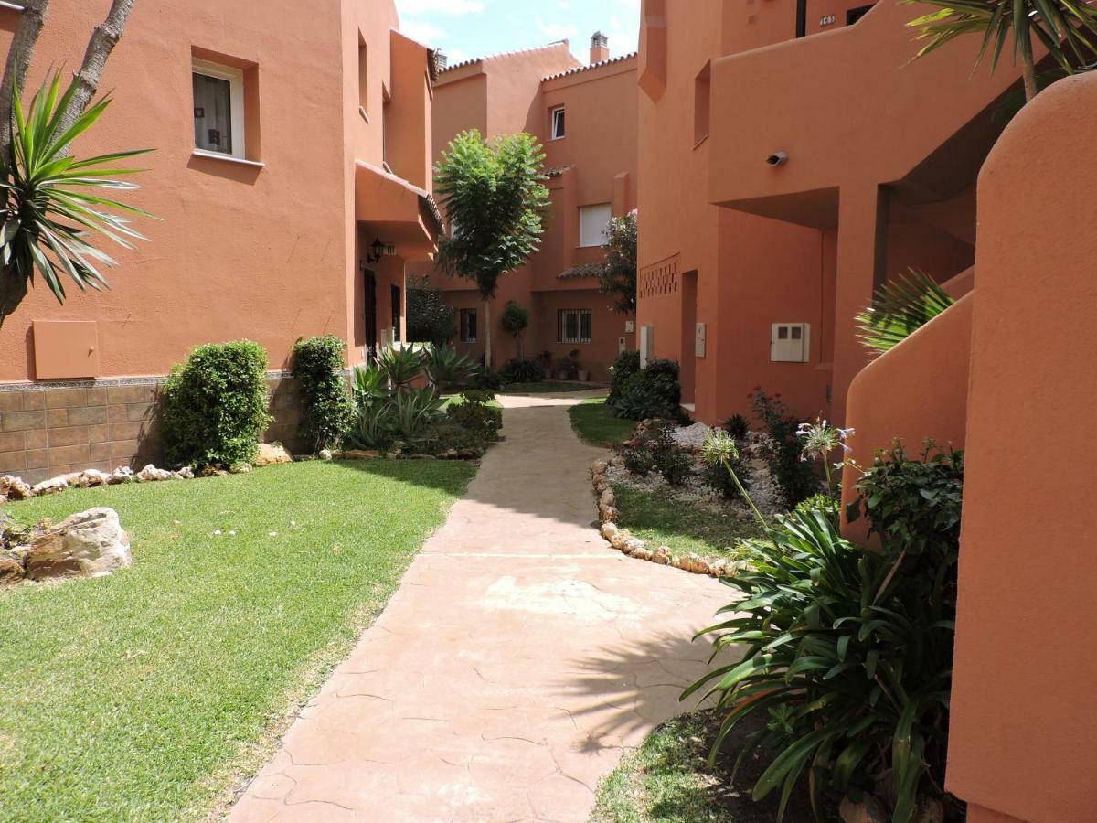 Urbanizacion 21 *